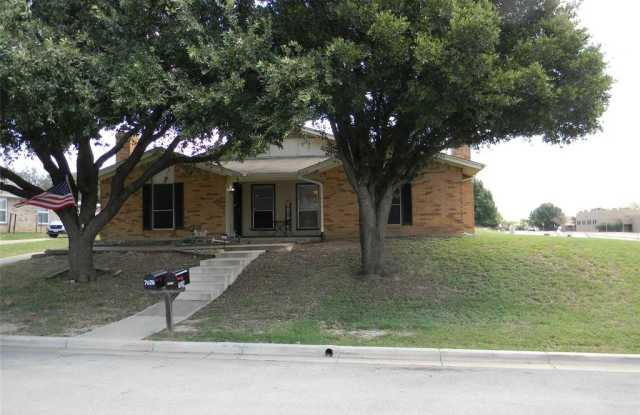 7024 Crosstimbers Lane - 7024 Crosstimbers Lane, North Richland Hills, TX 76182