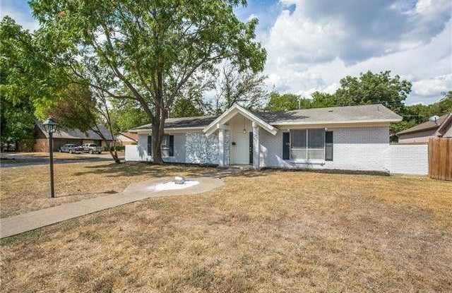 641 Cove Hollow Drive - 641 Cove Hollow Drive, Dallas, TX 75224