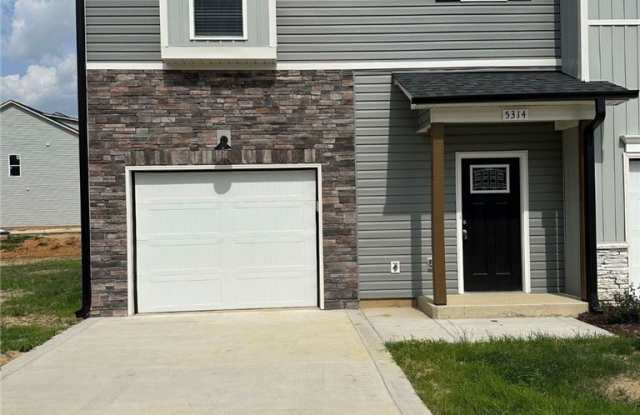 969 Kingscote Drive Gallery 2