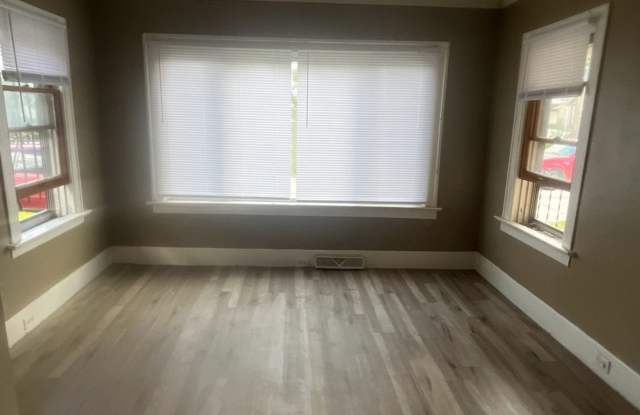 2 Bed 1 Bath Gallery 3