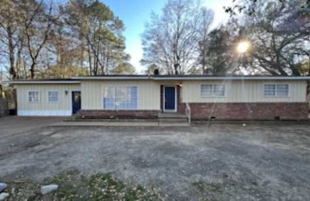 119 S Canton Club Circle Jackson, MS 39211 - 119 South Canton Club Circle, Jackson, MS 39211