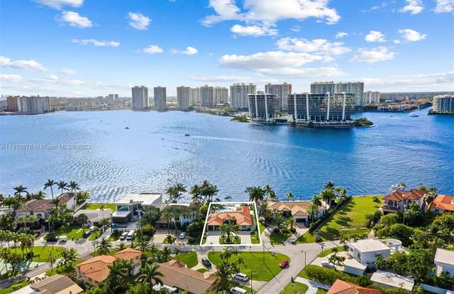 18730 N Bay Rd - 18730 North Bay Road, Sunny Isles Beach, FL 33160
