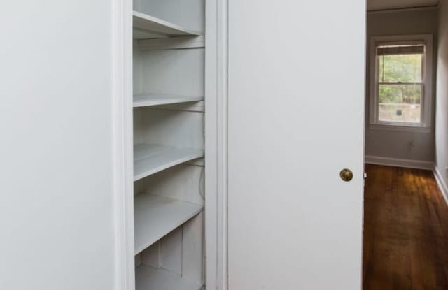 1106 Loring Street Southeast Gallery 2