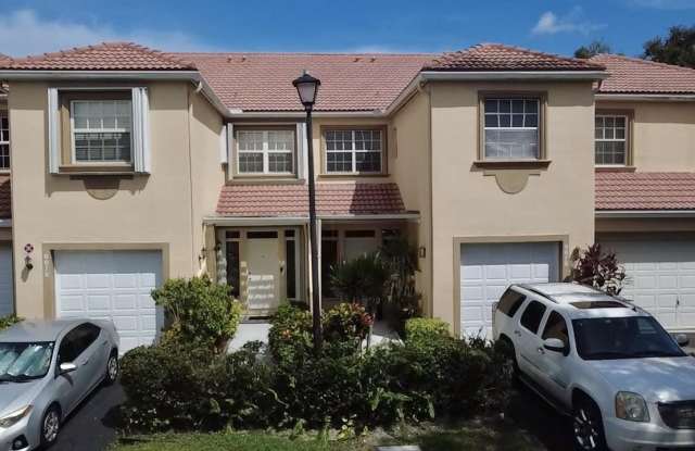 9678 ROYAL PALM Boulevard Gallery 1