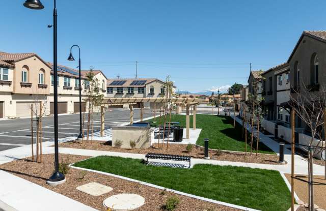 Calista Luxury Townhomes Gallery 3