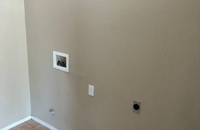 Price drop!! Gallery 4