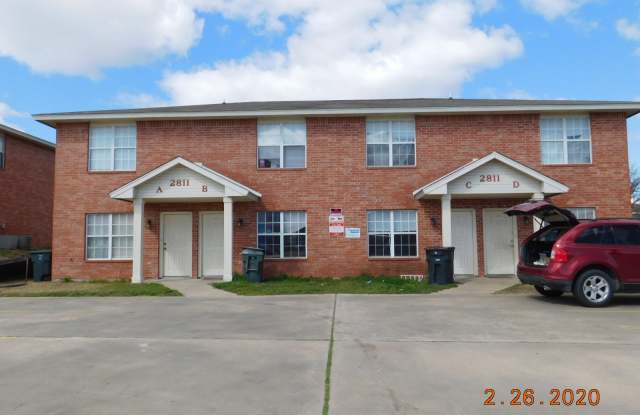 2811 Cantabrian Dr photos photos
