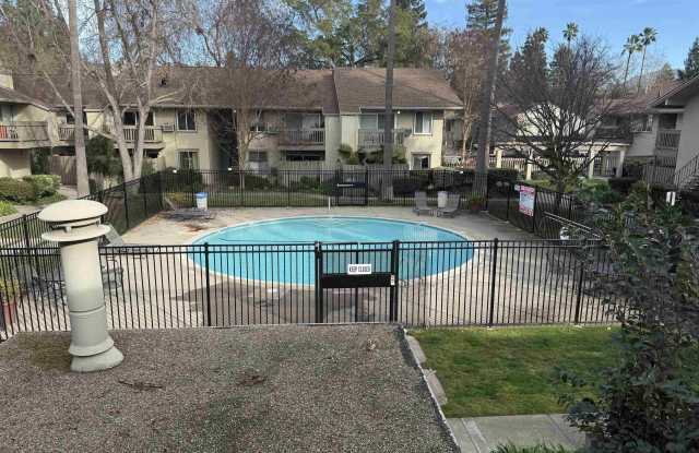 2564 Walnut Blvd photos photos