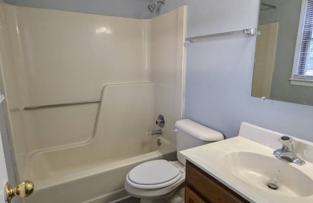 1407 Forest Knolls Circle Gallery 4