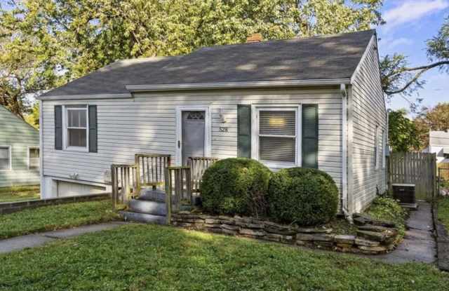 Charming 2 Bed, 1 Bath Home with 1-Car Garage in Convenient Location photos photos