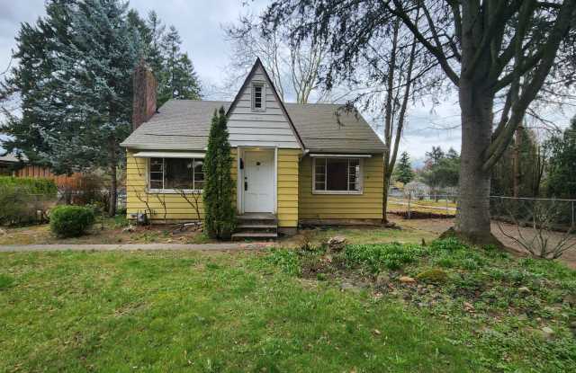 Super Cute and Spacious 4 Bedroom Russell House - 1830 Northeast 132nd Avenue, Portland, OR 97230 Super Cute and Spacious 4 Bedroom Russell House - 1830 Northeast 132nd Avenue, Portland, OR 97230