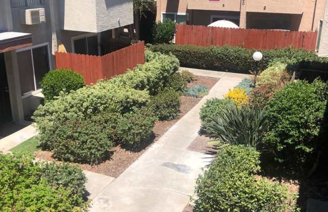 Upper Unit in Carrol Canyon Gardens - 9568 Carroll Canyon Road, San Diego, CA 92126