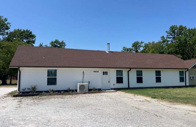 3 Bedroom 1 Bathroom Duplex in Webb City School District photos photos