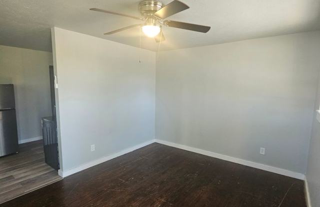 1  BED 1 BATH, Lawton First month rent is Free. Gallery 3