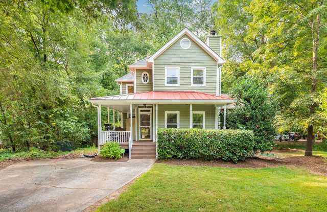 Available Late January! Stunning 3 bedroom home with fenced yard! - 103 Alba Lane, Chapel Hill, NC 27707