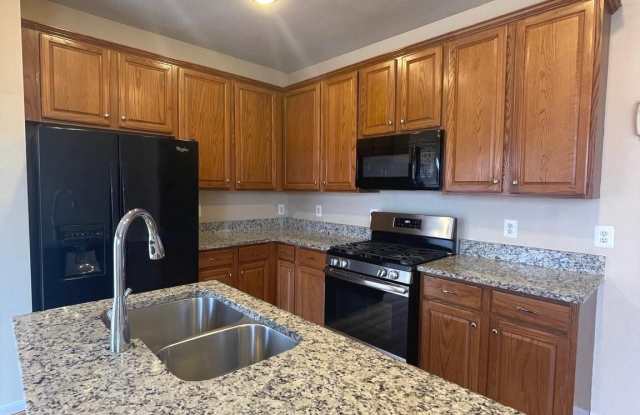 18513 SIERRA SPRINGS SQ SQUARE Gallery 2