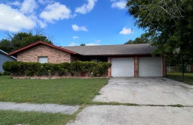 Pick this Daisy! - 2303 Daisy Drive, Killeen, TX 76542