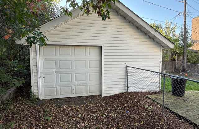 Cloquet MN - 3-bed - 1-bath - 1 - car Single Family Home Gallery 3
