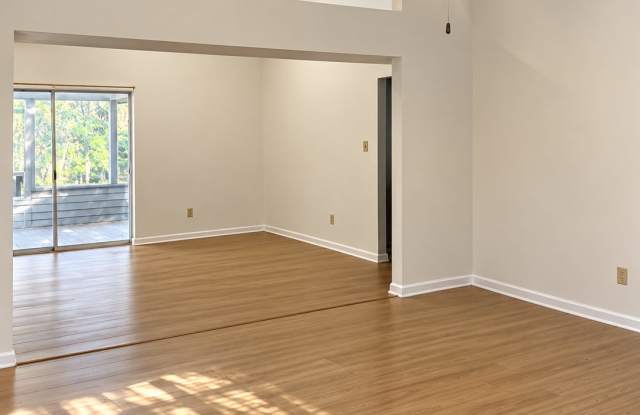 2733 Masterson Lane Gallery 4