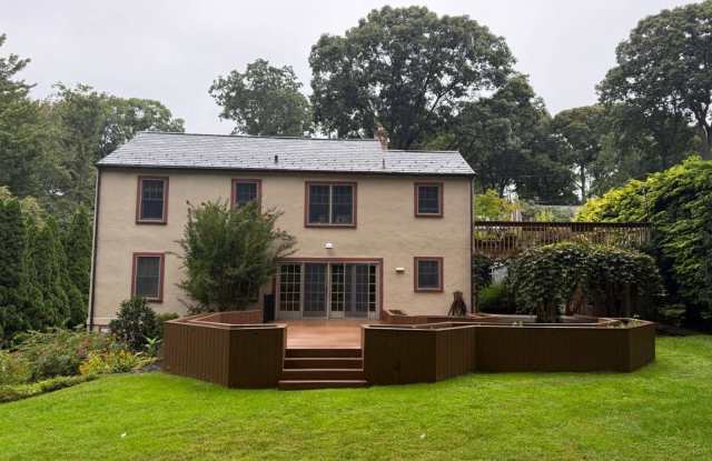 112 Abbott Dr Gallery 1