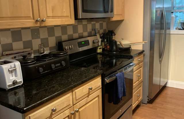 180 Newton Street Unit 3 photos photos