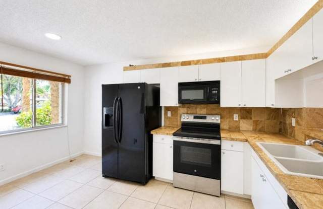 340 NW 67TH Street 108, Boca Raton, FL 33487 - 2942 Gallery 1