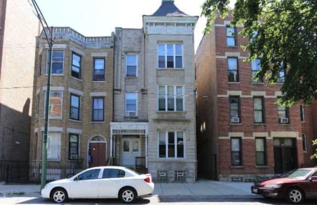 1411 W Erie photos photos