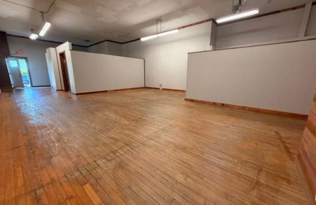 311 Main St Gallery 1