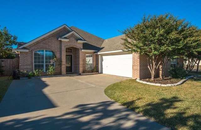 8405 Emerald Circle - 8405 Emerald Circle, North Richland Hills, TX 76180
