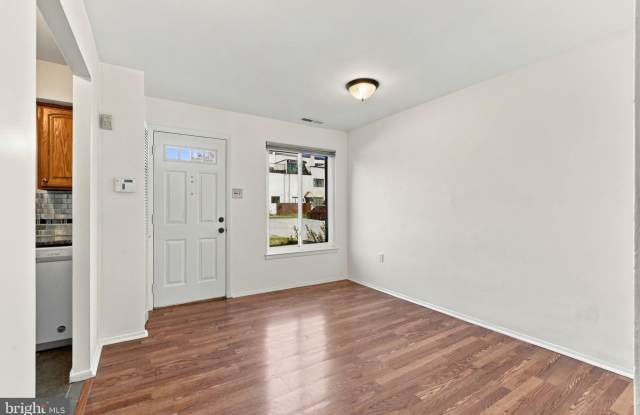 7601 CRITTENDEN Street Gallery 4