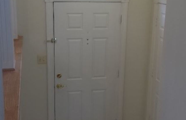 6015 Kelsey Court Gallery 4