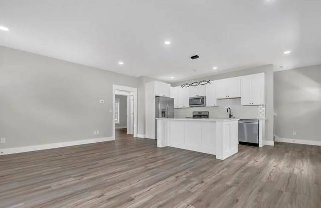 NEW CONSTRUCTION 4 Bed / 4 Bath Duplex Near IU & Downtown Bloomington – Leasing for 2026-2027! photos photos
