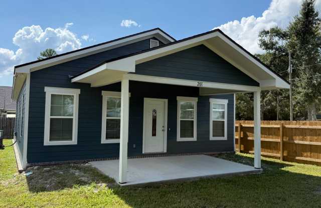 4 Bedroom 2 bath Home in Valdosta, GA Gallery 1