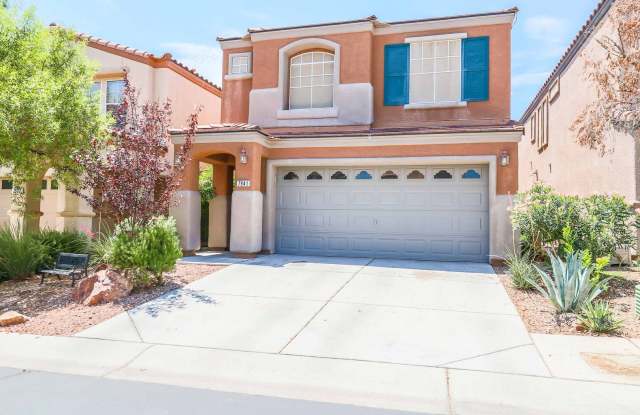 Spacious Mountain’s Edge Home with Downstairs Bedroom & Upstairs Loft! Gallery 3