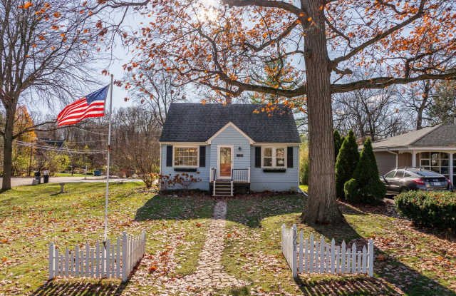 1901 Curtiss Street - 1901 Curtiss Street, Downers Grove, IL 60515