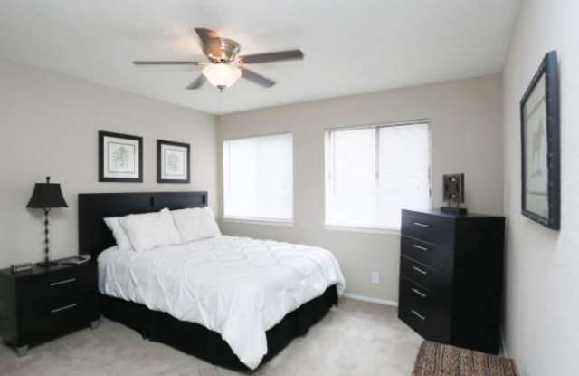 1048 Camino La Costa Gallery 4