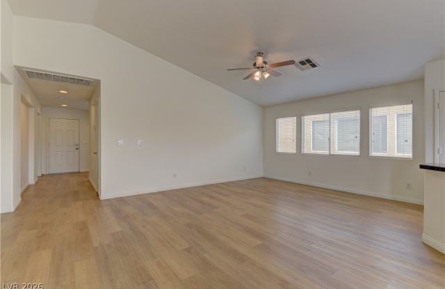 3362 Wrangell Mountain Street Gallery 3