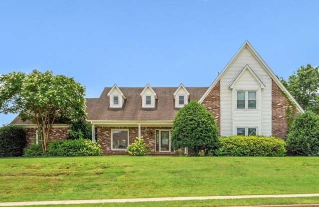 Elegant 4 BR w/POOL MAINTENANCE INCLUDED near Cherokee Valley Golf Club photos photos