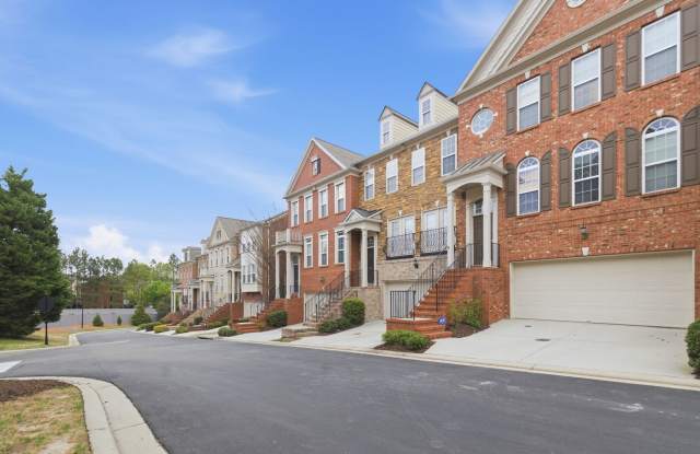 Luxury-Upgraded 4/2.5 Home in a Serene Community photos photos