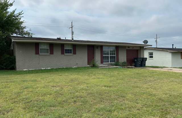 3408 NW Lincoln Avenue - 3408 Northwest Lincoln Avenue, Lawton, OK 73505