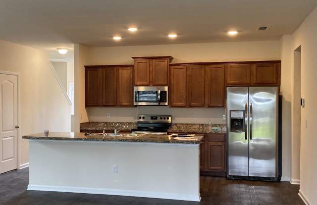 8136 MEADOW WALK LN Gallery 4