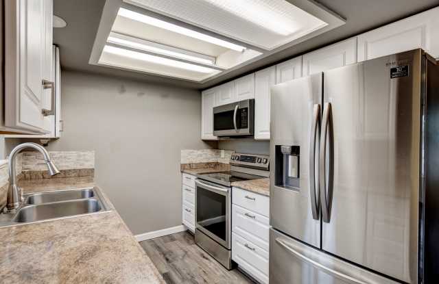 Welcome to this 3 Bed 2 Bath Home Close To Town photos photos