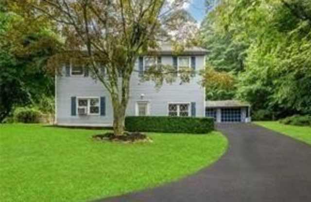898 Chestnut Ridge Road Gallery 2