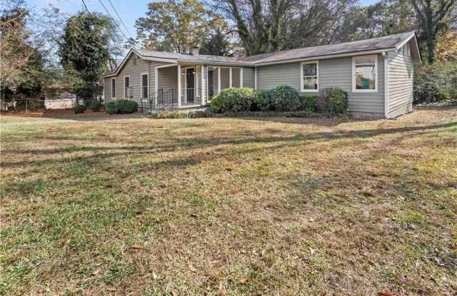 2314 Wayside Drive NE photos photos