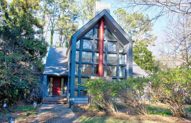 Contemporary 4bd/3.5ba Near Hope Valley + Home Equidistant to Downtown Durham  Chapel Hill! photos photos