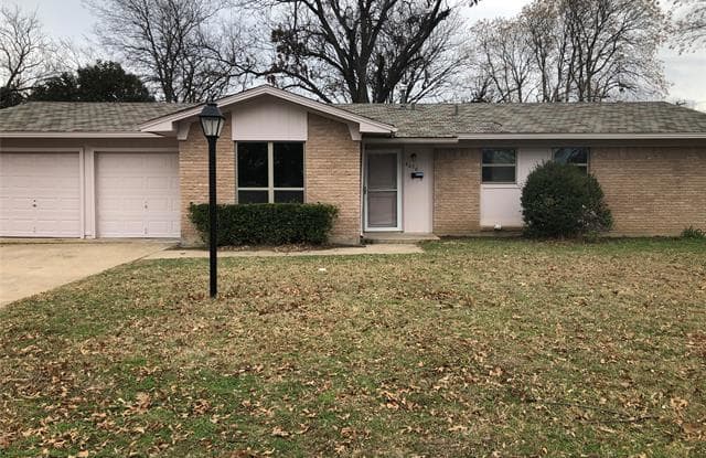 4636 South Drive W - 4636 South Drive, Fort Worth, TX 76132