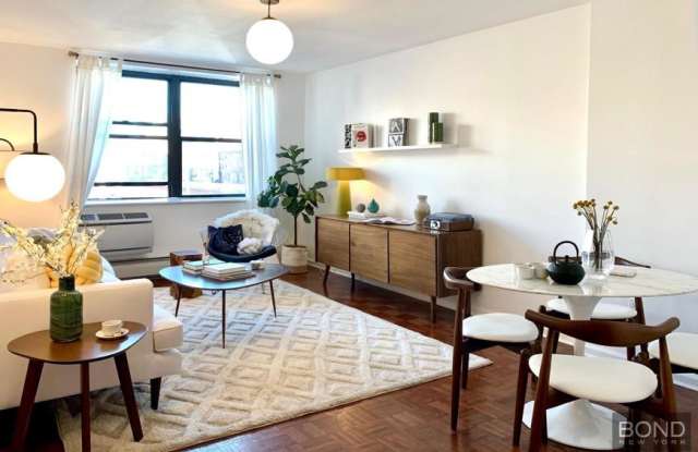 156 Sackett Street Gallery 3