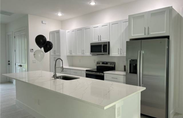 3420 28th Street W photos photos