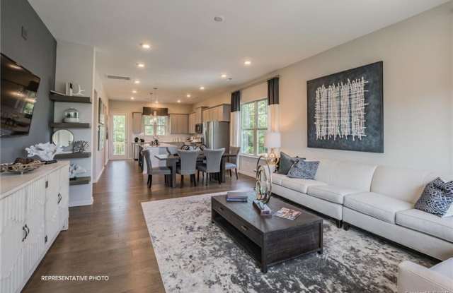 Room in 3 Bedroom Townhome at Ainslie Downs St photos photos