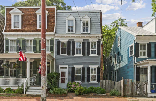 Conduit Street. Updated Home in Historic District! Steps from Downtown! photos photos